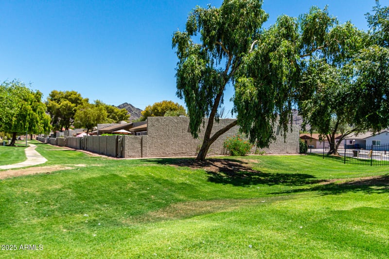 1102 Cheryl Dr, Phoenix, AZ 85020