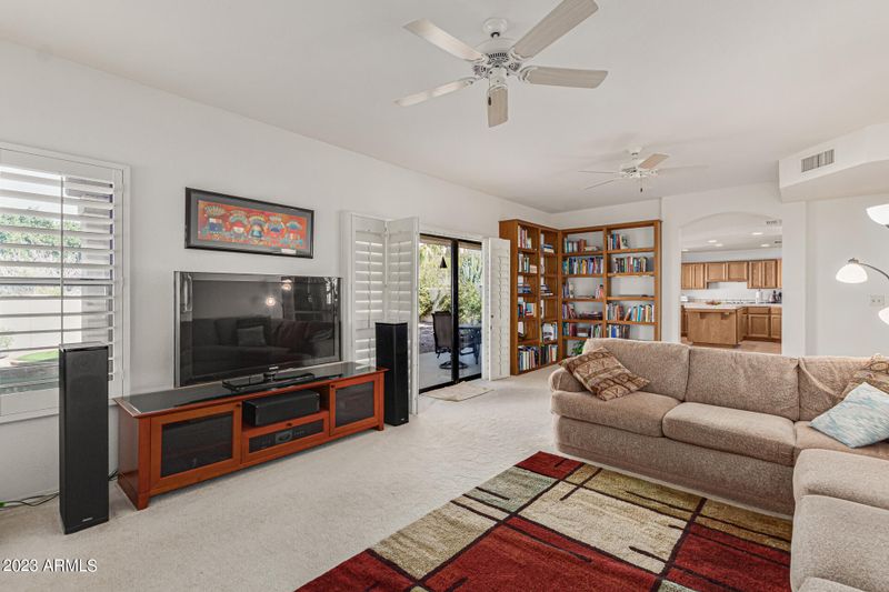 1102 E Braeburn Dr, Phoenix, AZ 85022