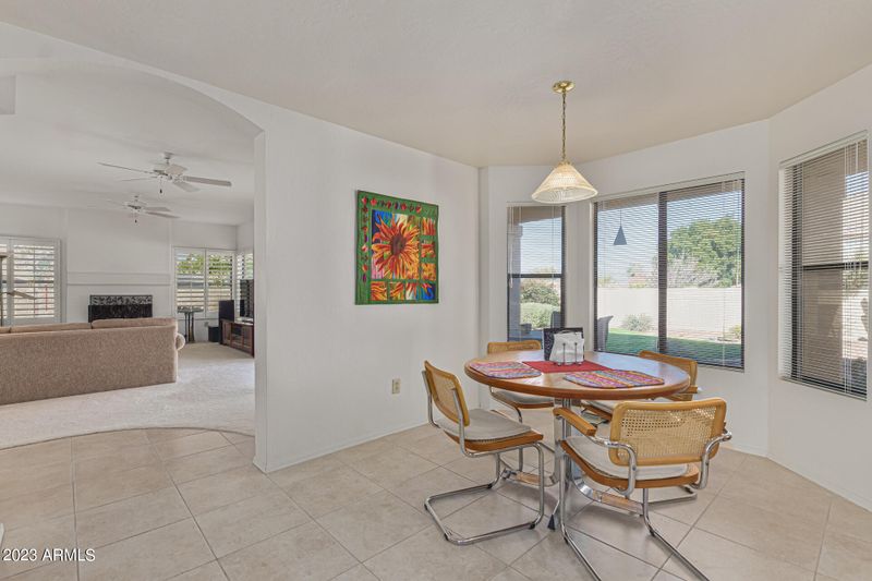 1102 E Braeburn Dr, Phoenix, AZ 85022