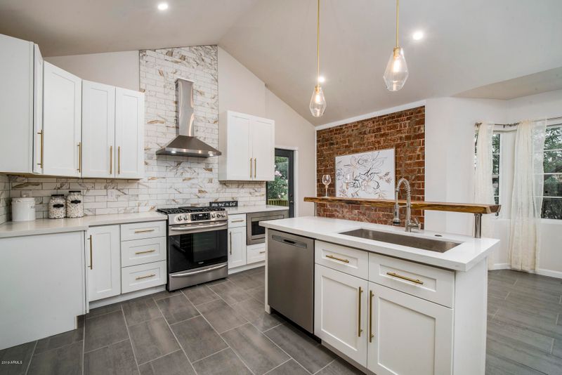 1102 E Coronado Rd, Phoenix, AZ 85006