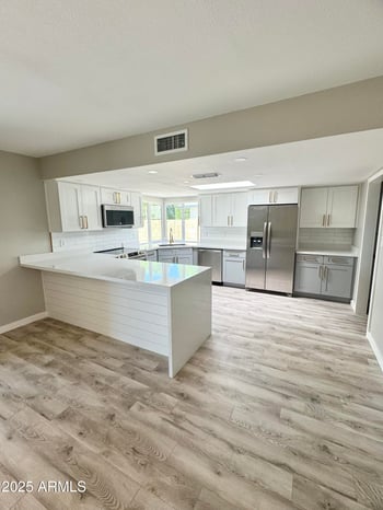 1102 Grandview Rd, Phoenix, AZ 85022