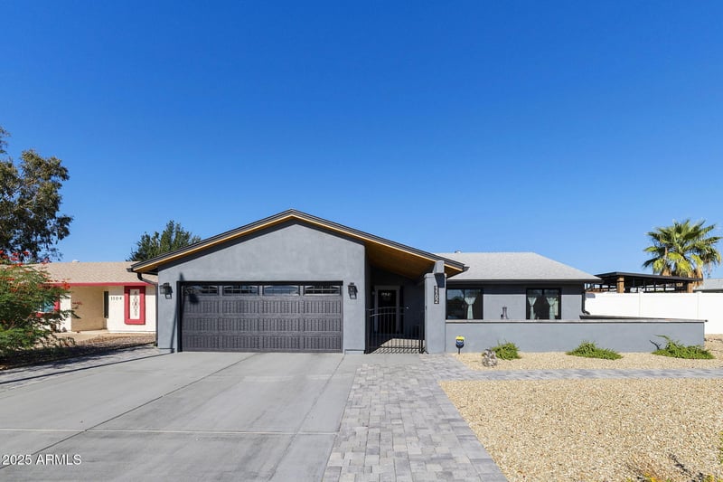 1102 Park View Cir, Mesa, AZ 85208