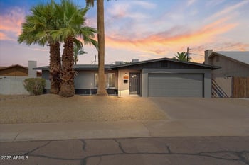 1102 Redondo Cir, Tempe, AZ 85282