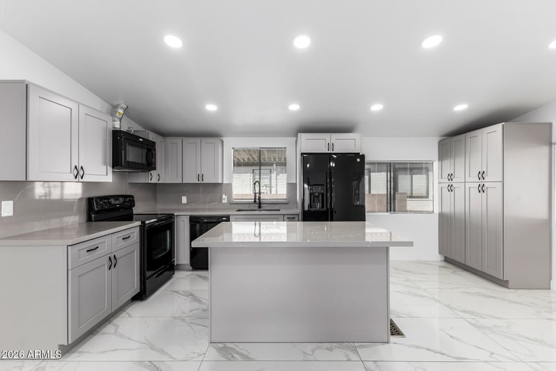 1102 98th St, Mesa, AZ 85208