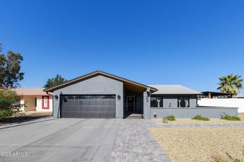 1102 S Park View Cir, Mesa, AZ 85208