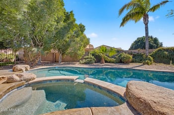 1102 Sandstone St, Gilbert, AZ 85296