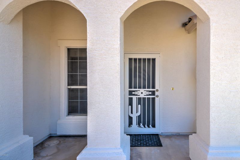 1102 W Davis Rd, Phoenix, AZ 85023