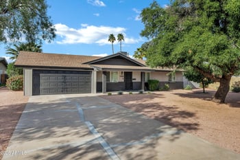 11020 39th St, Phoenix, AZ 85028