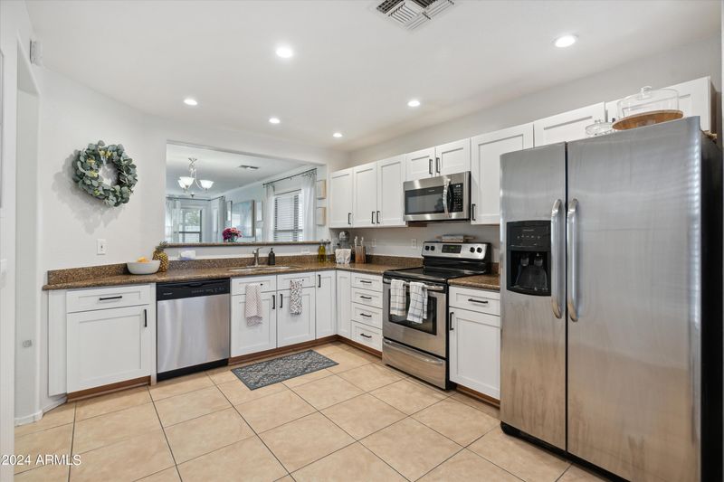 11020 E Flossmoor Cir, Mesa, AZ 85208