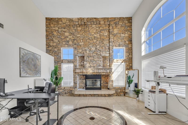 11020 Lane Ave, Glendale, AZ 85307