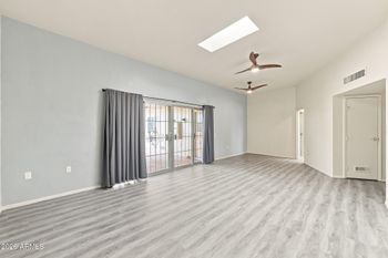 11020 W Thunderbird Blvd, Sun City, AZ 85351