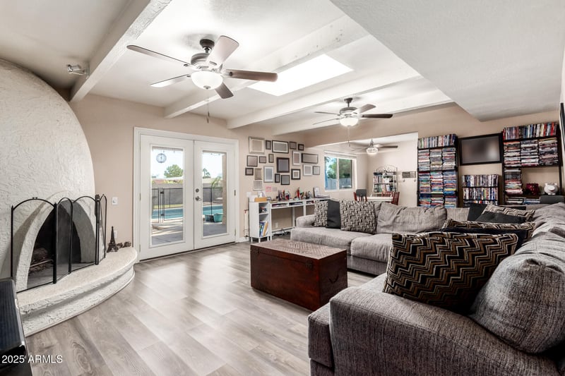 11021 44th St, Phoenix, AZ 85028