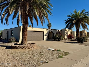 11022 Crestbrook Dr, Sun City, AZ 85351