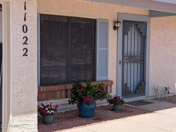 11022 Iroquois Dr, Phoenix, AZ 85044