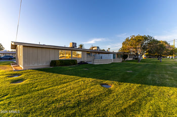 11025 Coggins Dr, Sun City, AZ 85351