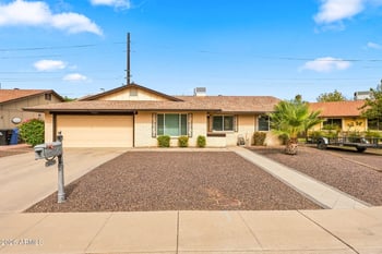 11025 43rd Dr, Glendale, AZ 85304