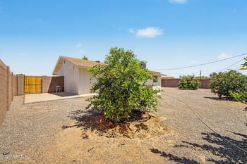11025 W Florida Ave, Sun City, AZ 85351