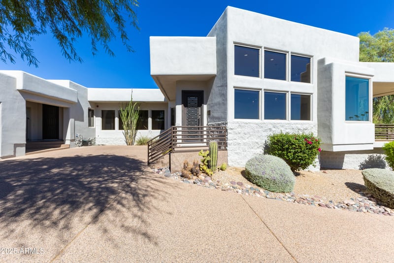 11026 Pinto Dr, Fountain Hills, AZ 85268