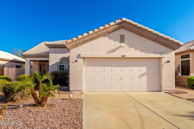 11029 Oraibi Dr, Peoria, AZ 85373