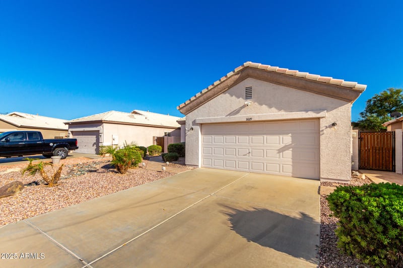 11029 Oraibi Dr, Peoria, AZ 85373