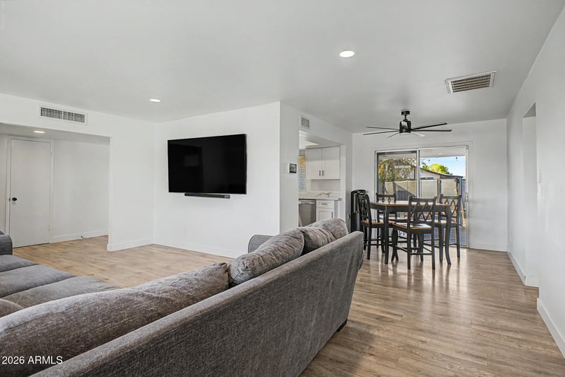 1103 E Watson Dr, Tempe, AZ 85283