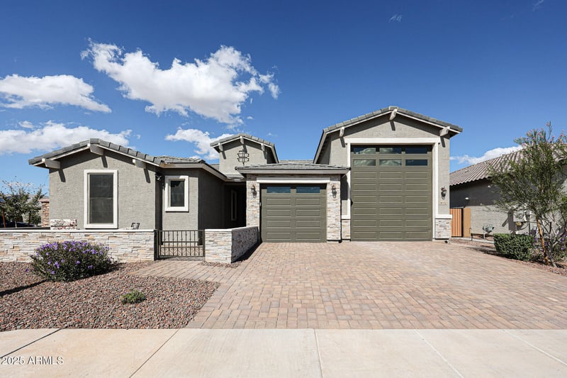 11032 Lincoln St, Avondale, AZ 85323
