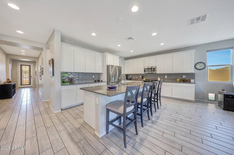 11032 Lincoln St, Avondale, AZ 85323