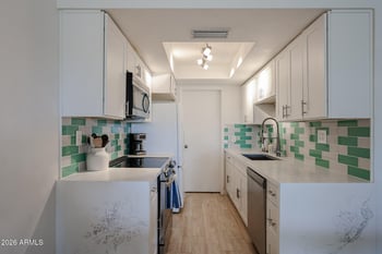 11032 N 28th Dr #303, Phoenix, AZ 85029