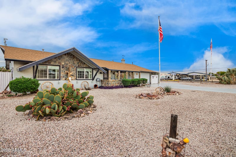 11033 Alabama Ave, Sun City, AZ 85351