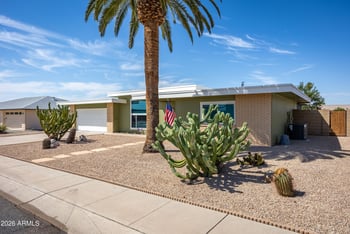 11035 W Oak Ridge Dr, Sun City, AZ 85351