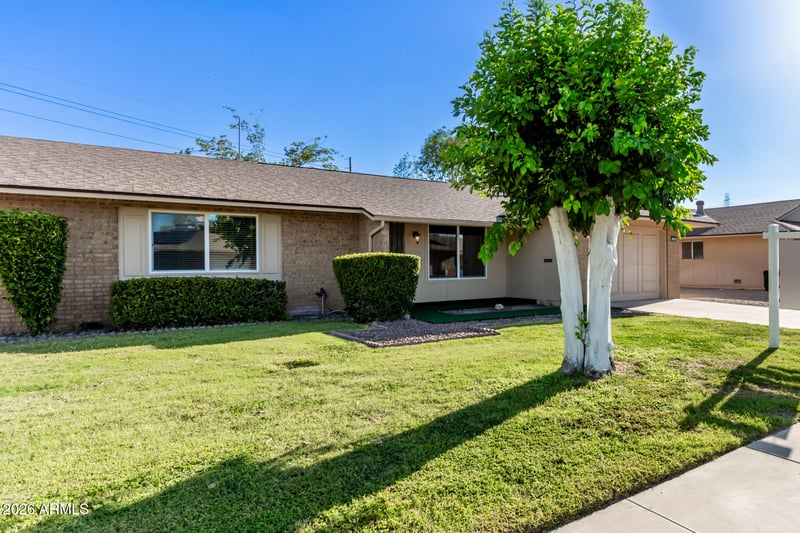 11035 W Tonada Dr, Sun City, AZ 85351
