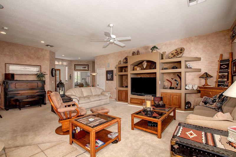 11037 E Natal Ave, Mesa, AZ 85209