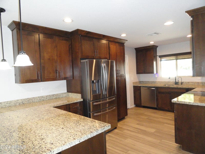 11037 Meade Dr, Sun City, AZ 85351