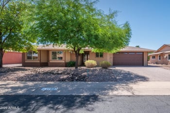 11037 Meade Dr, Sun City, AZ 85351