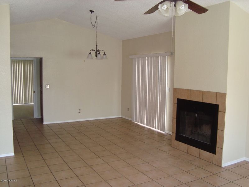 1104 E Charleston Ave, Phoenix, AZ 85022