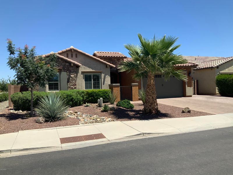 1104 E Goldcrest St, Gilbert, AZ 85297