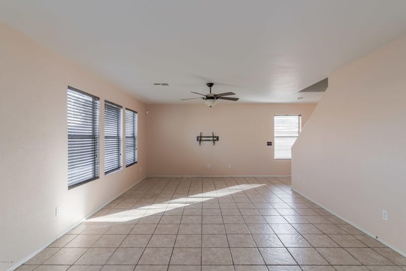 1104 E Lowell Ct, Gilbert, AZ 85295