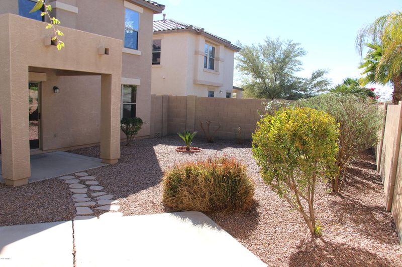 1104 E Parkview Ct, Gilbert, AZ 85295