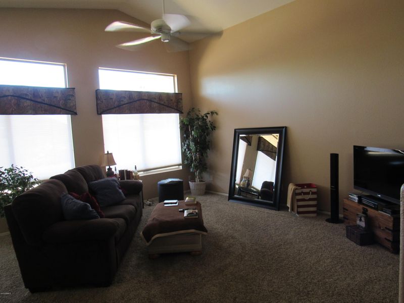 1104 E Windsor Dr, Gilbert, AZ 85296