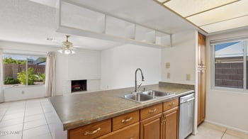 11040 S Tomah St, Phoenix, AZ 85044