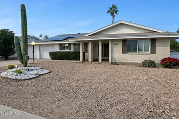11040 Salem Dr, Sun City, AZ 85351