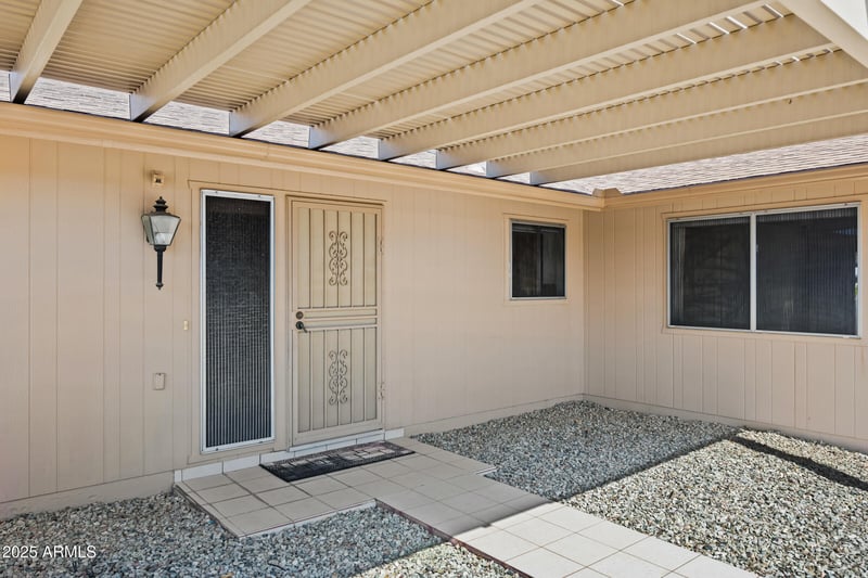 11041 Pleasant Valley Rd, Sun City, AZ 85351
