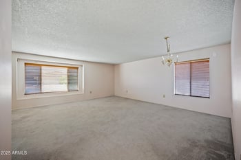 11041 Pleasant Valley Rd, Sun City, AZ 85351