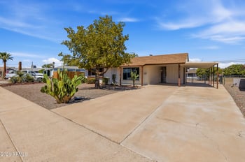 11042 Canterbury Dr, Sun City, AZ 85351
