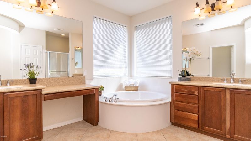 11043 E Ravenna Ave, Mesa, AZ 85212