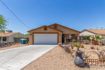 11048 16th Ave, Phoenix, AZ 85029