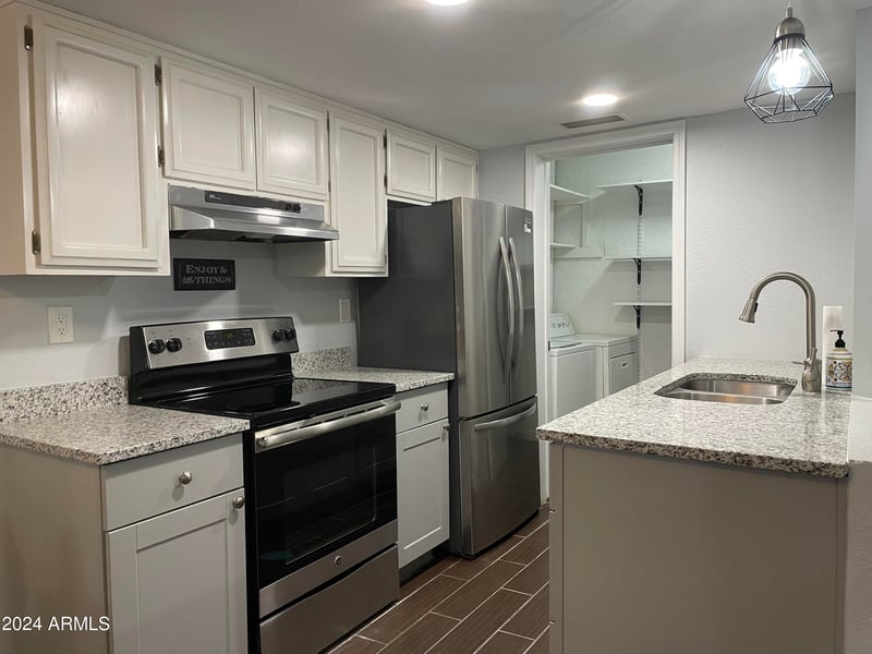 11048 28th Dr #146, Phoenix, AZ 85029