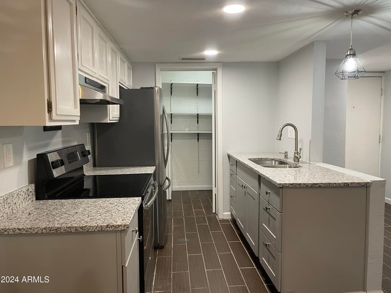 11048 28th Dr #146, Phoenix, AZ 85029