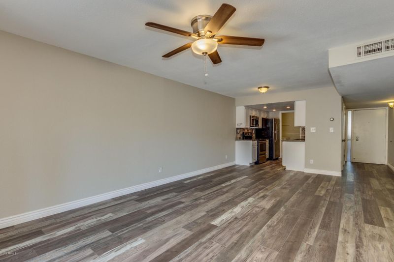11048 N 28th Dr #148, Phoenix, AZ 85029
