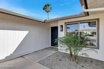 11049 Crestbrook Dr, Sun City, AZ 85351